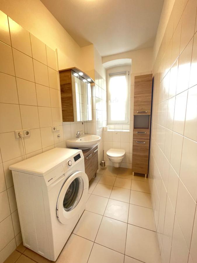 Ferienwohnung Im Stadtzentrum Von Bernau - Schoene Ferienwohnung Mit 1 1/2 Zimmern, Bad, Spuelmaschine, Waschmaschine, Komplette Kueche, Wlan Bernau bei Berlin Extérieur photo