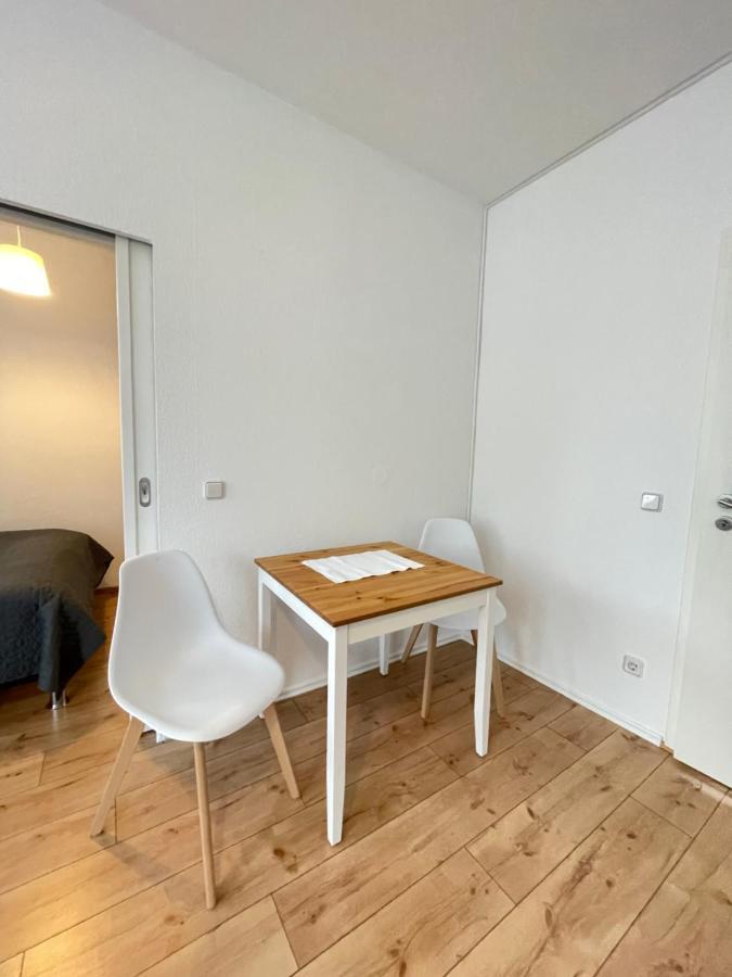 Ferienwohnung Im Stadtzentrum Von Bernau - Schoene Ferienwohnung Mit 1 1/2 Zimmern, Bad, Spuelmaschine, Waschmaschine, Komplette Kueche, Wlan Bernau bei Berlin Extérieur photo